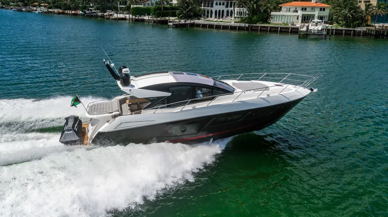 Slide: The Image of Sunseeker Predator 2019 - 6