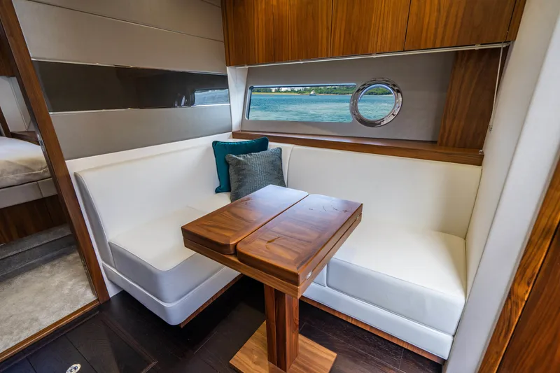 Slide: The Image of Sunseeker Predator 2019 - 61