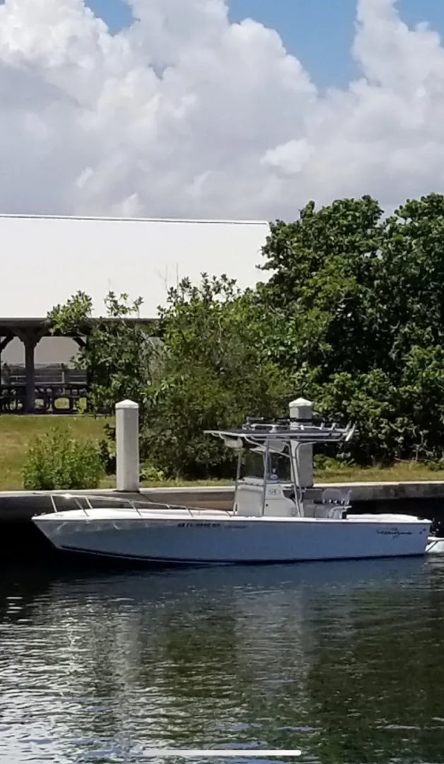 The Image of Albemarle 242 Center Console 2006 - 0