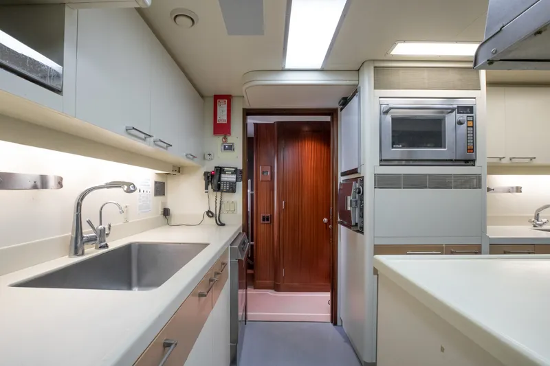 Slide: The Image of Feadship 1992 - 24