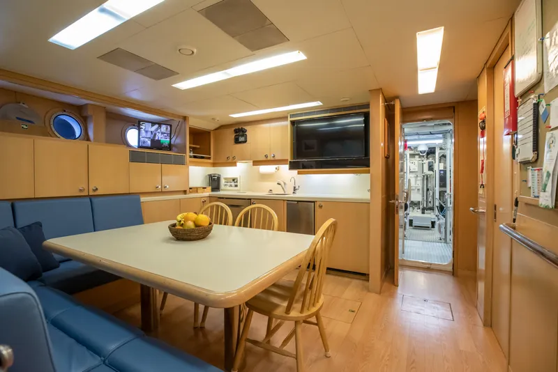 Slide: The Image of Feadship 1992 - 42