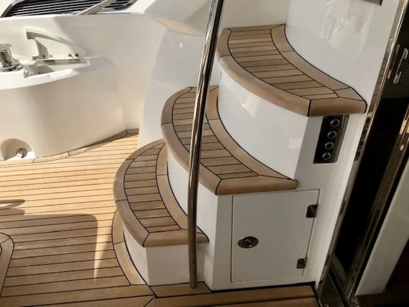 Slide: The Image of Sunseeker Manhattan 55 2015 - 11
