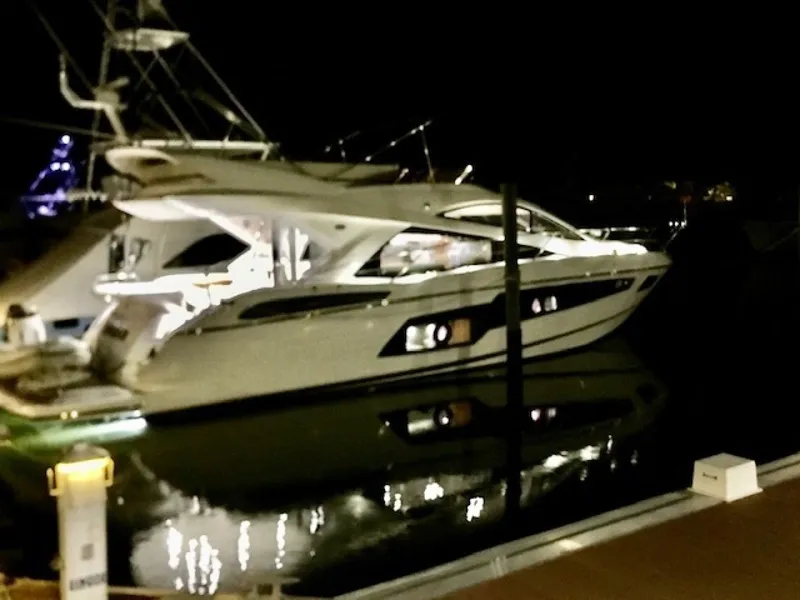 Slide: The Image of Sunseeker Manhattan 55 2015 - 3
