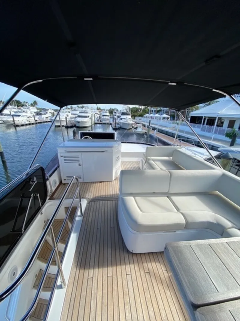 Slide: The Image of Sunseeker Manhattan 55 2015 - 6