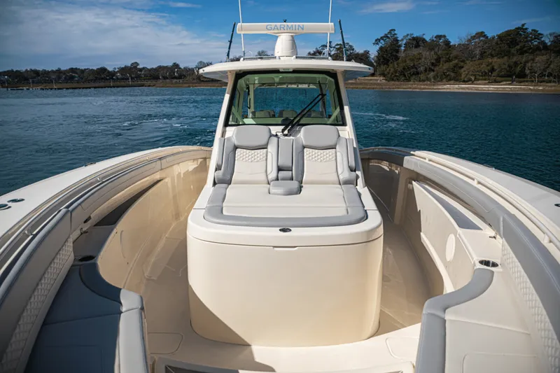 Slide: The Image of Scout 425 LXF 2024 - 31