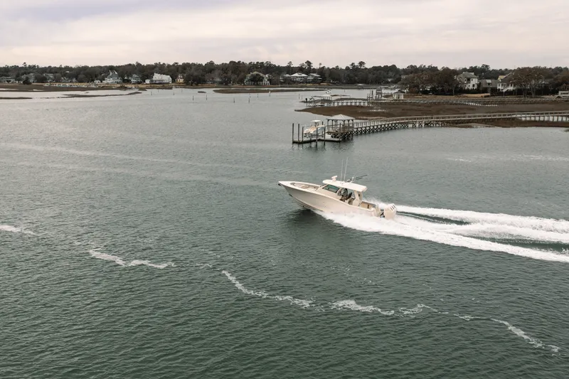 Slide: The Image of Scout 425 LXF 2024 - 4