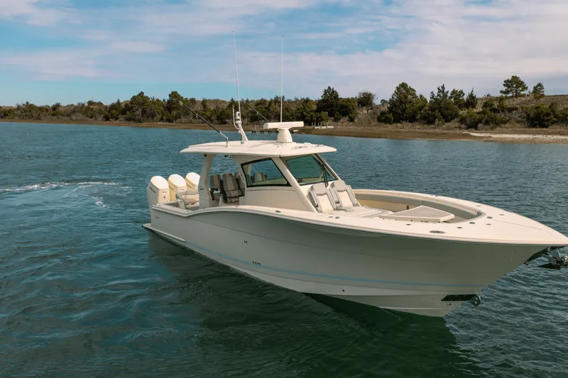 Slide: The Image of Scout 425 LXF 2024 - 7