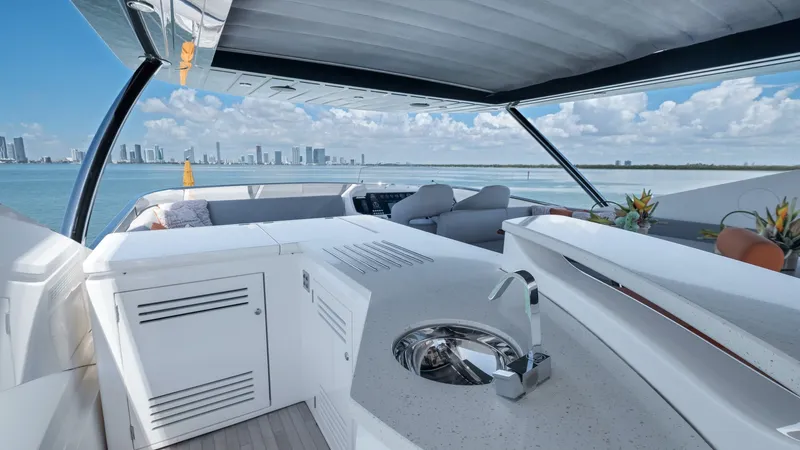 Slide: The Image of Sunseeker 86 Yacht 2018 - 12