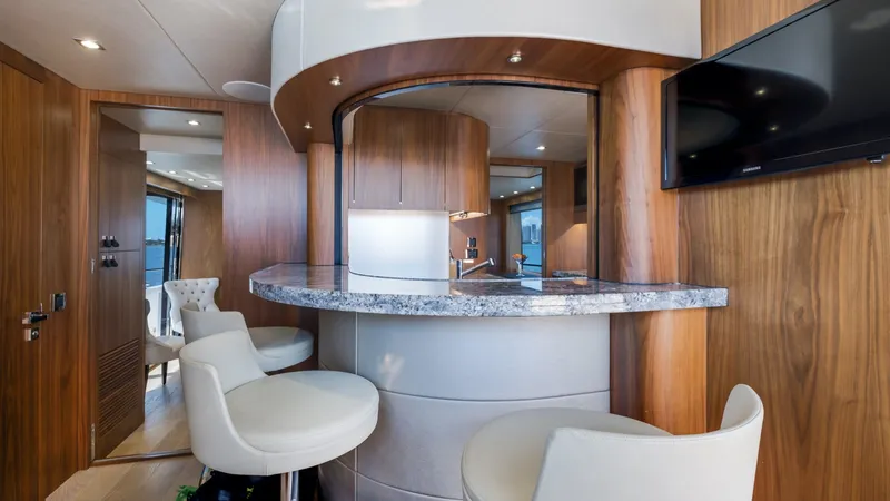Slide: The Image of Sunseeker 86 Yacht 2018 - 25