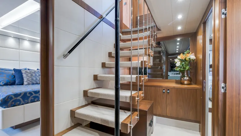 Slide: The Image of Sunseeker 86 Yacht 2018 - 30