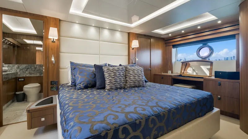 Slide: The Image of Sunseeker 86 Yacht 2018 - 32