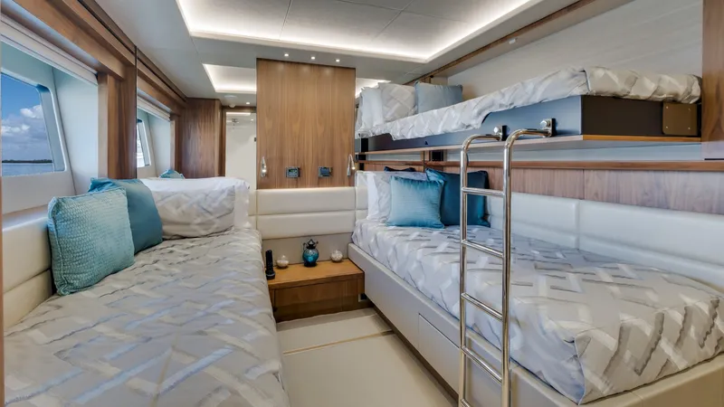 Slide: The Image of Sunseeker 86 Yacht 2018 - 39