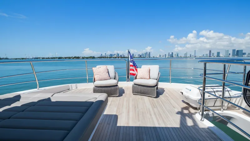 Slide: The Image of Sunseeker 86 Yacht 2018 - 7