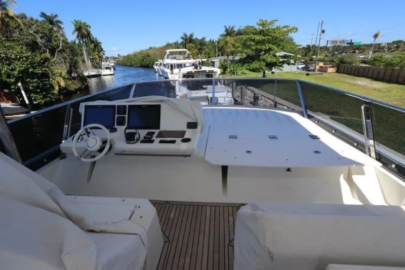 Slide: The Image of Prestige Motoryacht 2017 - 26