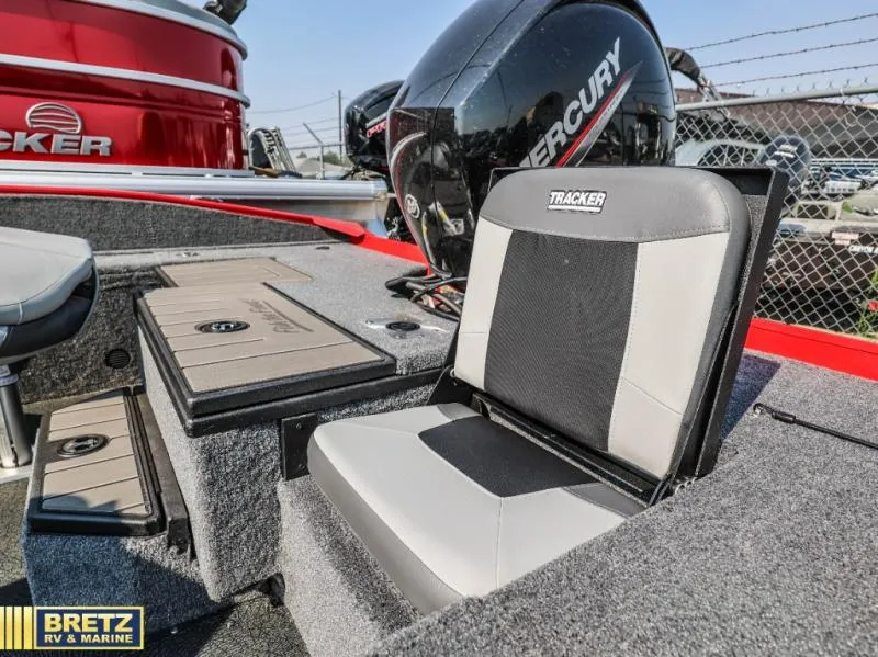Slide: The Image of Tracker V-175 Combo 2027 - 16