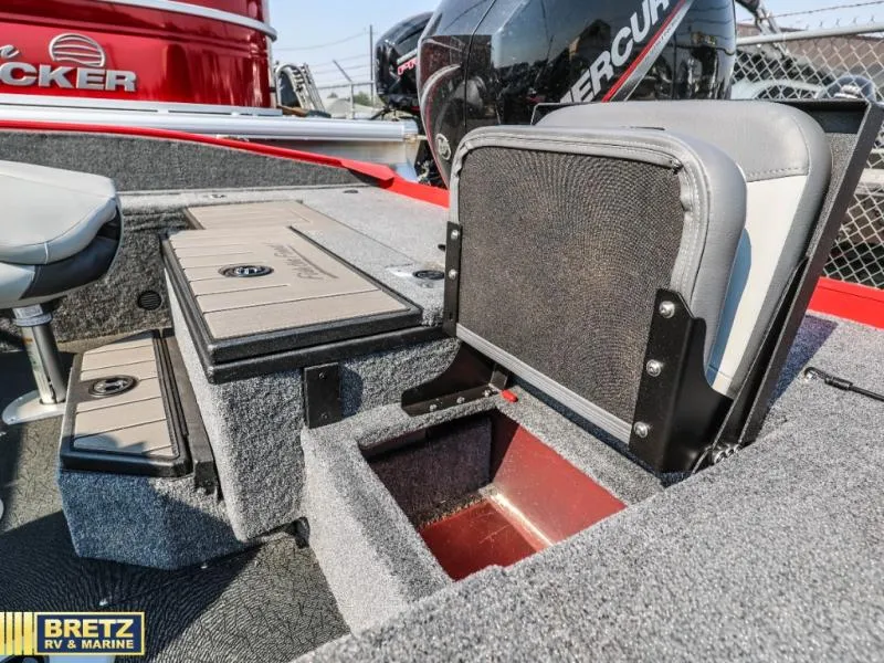 Slide: The Image of Tracker V-175 Combo 2027 - 17