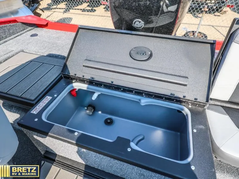 Slide: The Image of Tracker V-175 Combo 2027 - 15