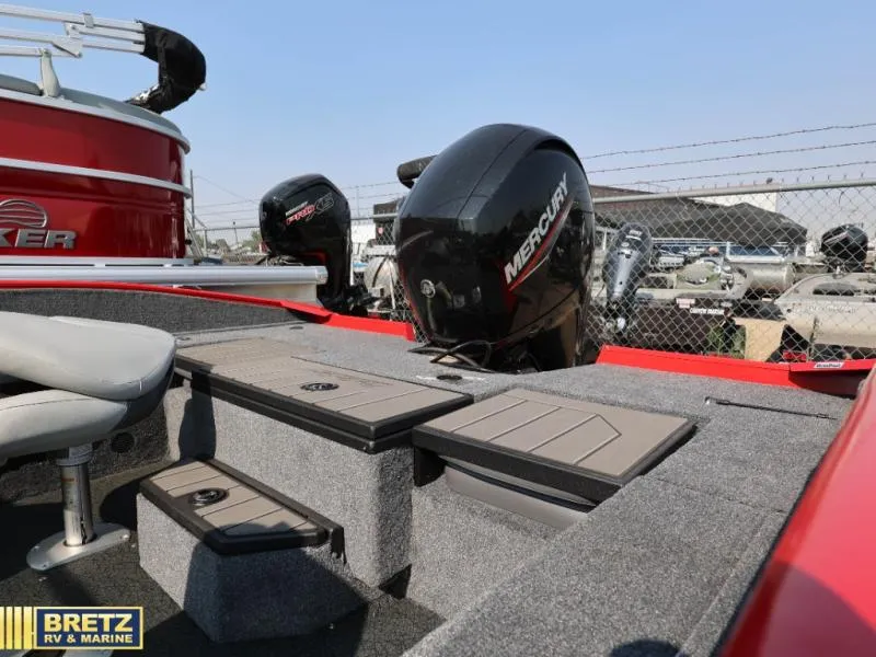 Slide: The Image of Tracker V-175 Combo 2027 - 14