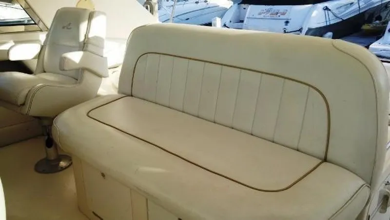 Slide: The Image of Sea Ray Sundancer 1997 - 4