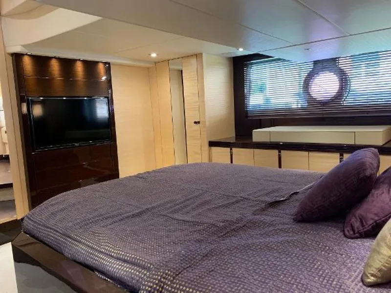 Slide: The Image of Sunseeker San Remo 2014 - 2