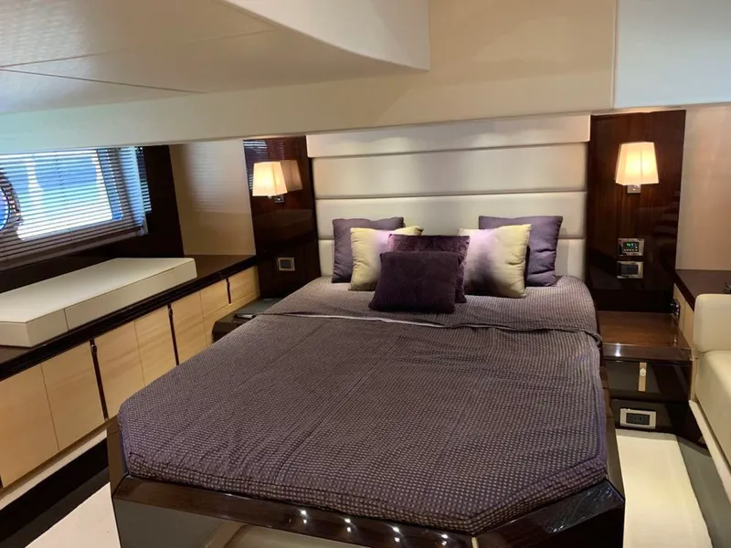 Slide: The Image of Sunseeker San Remo 2014 - 9