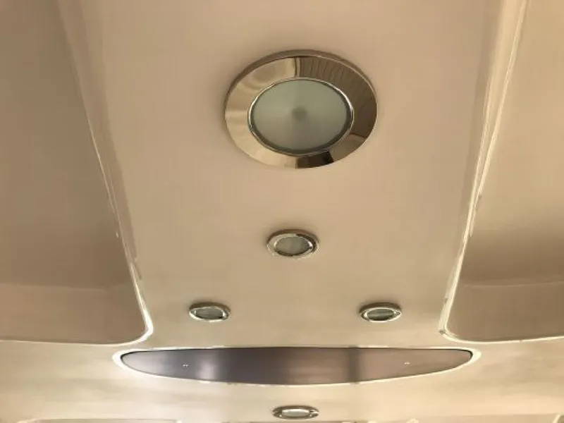 Slide: The Image of Sea Ray Sundancer 2005 - 19