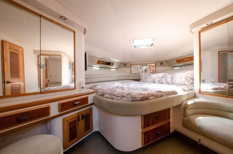 Slide: The Image of Sea Ray Sundancer 1993 - 15