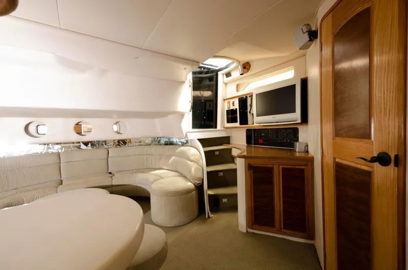 Slide: The Image of Sea Ray Sundancer 1993 - 17