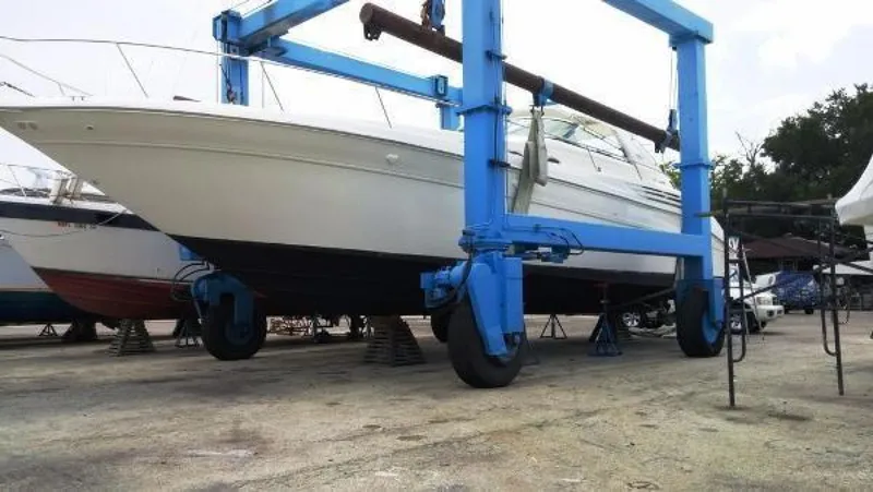 Slide: The Image of Sea Ray Sundancer 1993 - 18