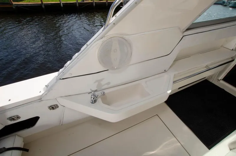 Slide: The Image of Sea Ray Sundancer 1993 - 7