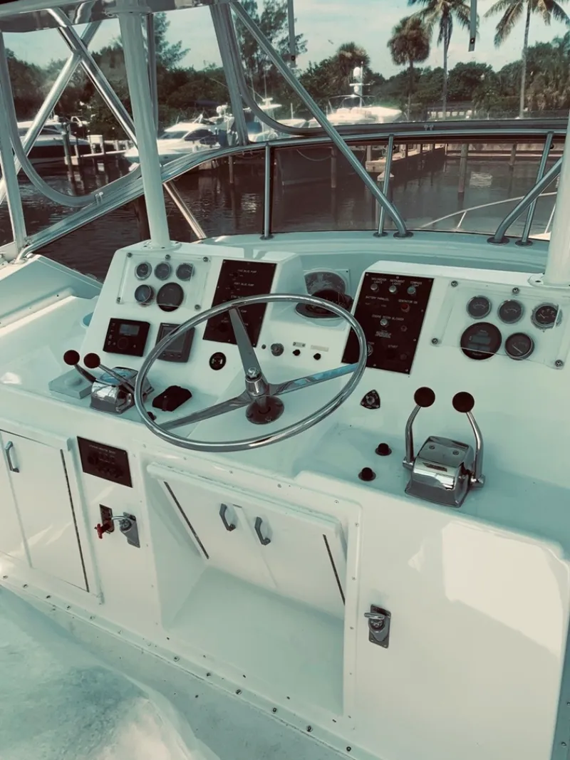 Slide: The Image of Hatteras Sportfish 1979 - 19
