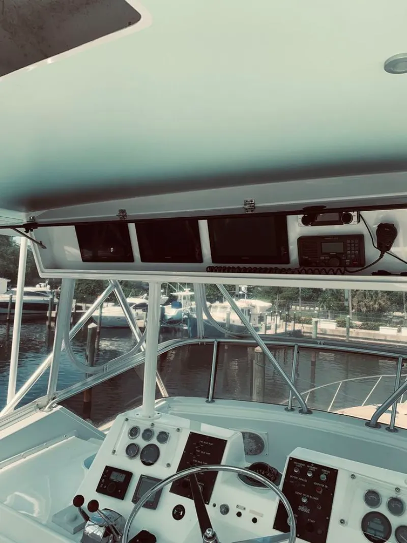 Slide: The Image of Hatteras Sportfish 1979 - 24