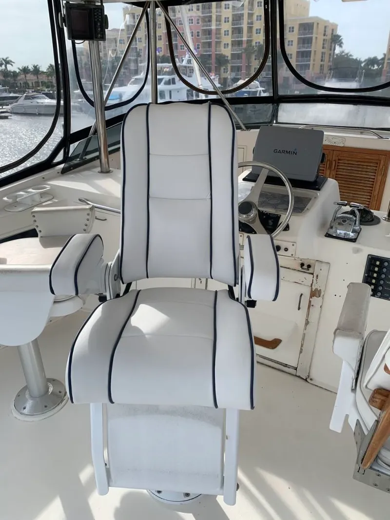 Slide: The Image of Ocean Super Sport 1985 - 8