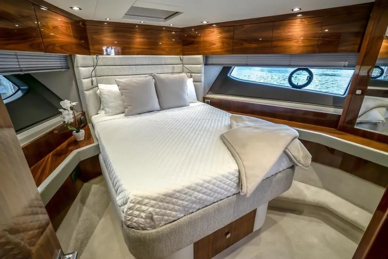 Slide: The Image of Sunseeker Manhattan 2019 - 15
