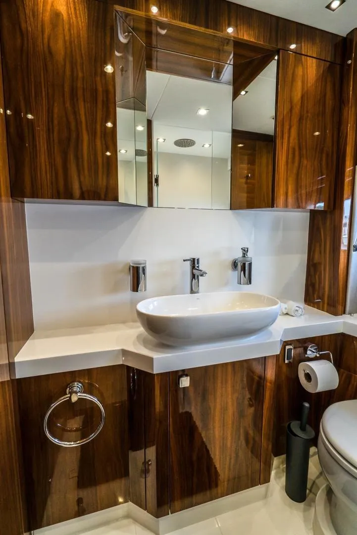 Slide: The Image of Sunseeker Manhattan 2019 - 20