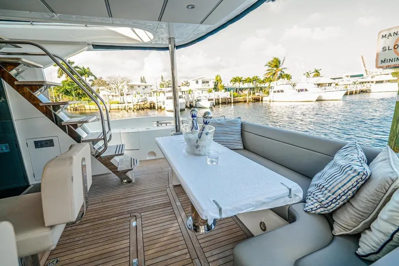 Slide: The Image of Sunseeker Manhattan 2019 - 3