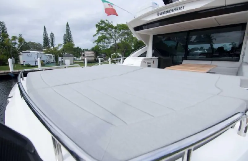 Slide: The Image of Sunseeker Predator 2018 - 15