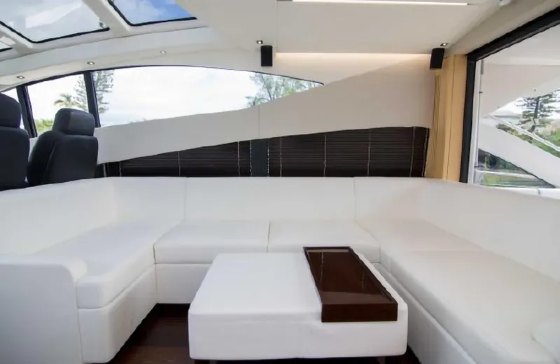Slide: The Image of Sunseeker Predator 2018 - 16