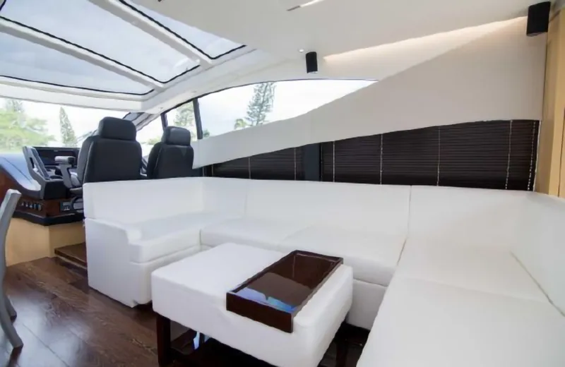 Slide: The Image of Sunseeker Predator 2018 - 20
