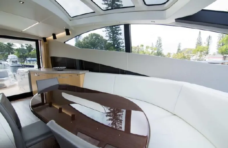 Slide: The Image of Sunseeker Predator 2018 - 21