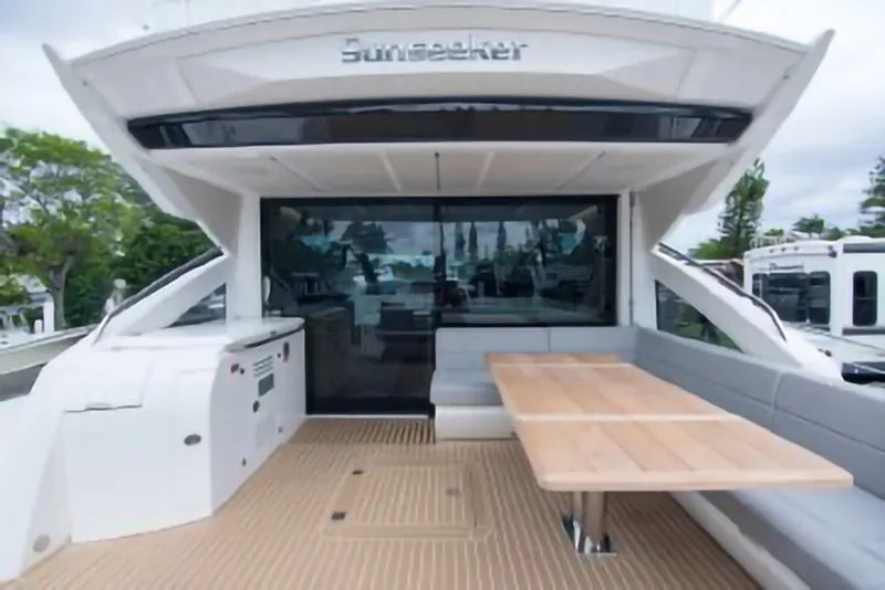 Slide: The Image of Sunseeker Predator 2018 - 3