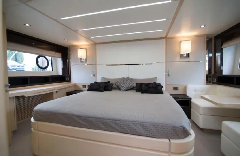 Slide: The Image of Sunseeker Predator 2018 - 48