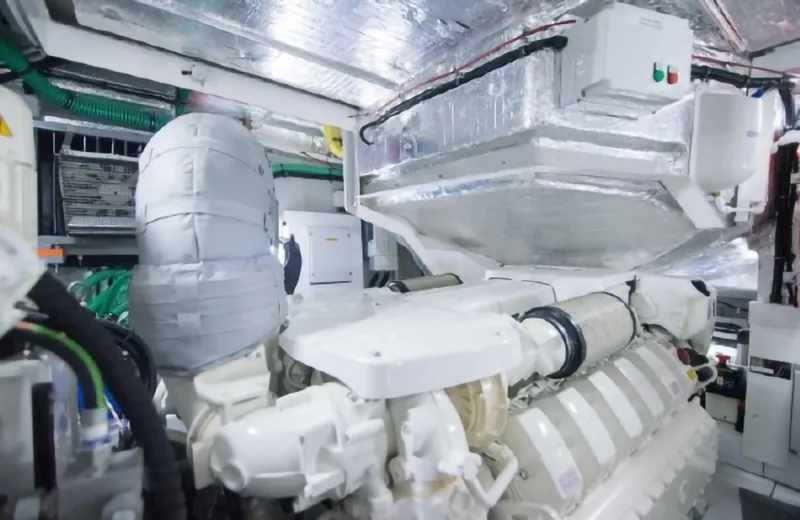 Slide: The Image of Sunseeker Predator 2018 - 58