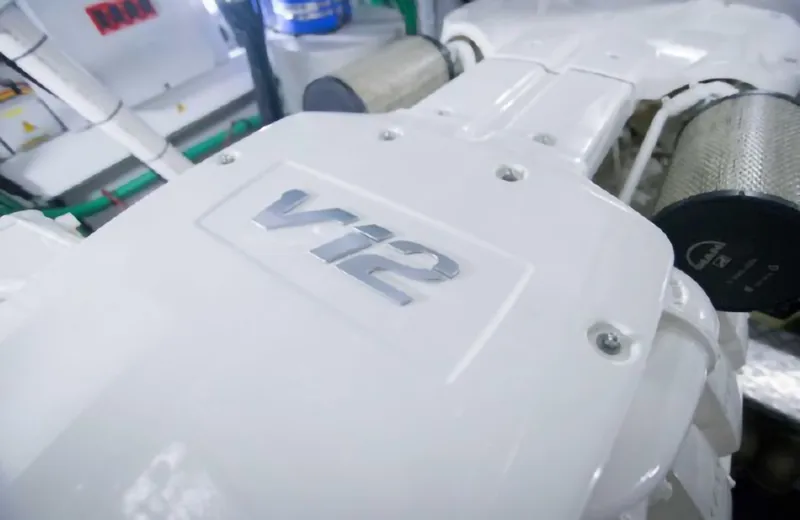 Slide: The Image of Sunseeker Predator 2018 - 67