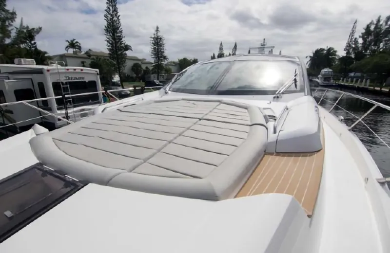Slide: The Image of Sunseeker Predator 2018 - 69