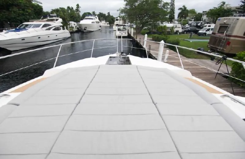 Slide: The Image of Sunseeker Predator 2018 - 70