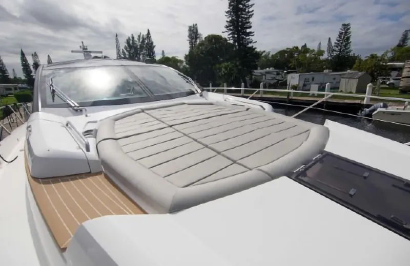 Slide: The Image of Sunseeker Predator 2018 - 71