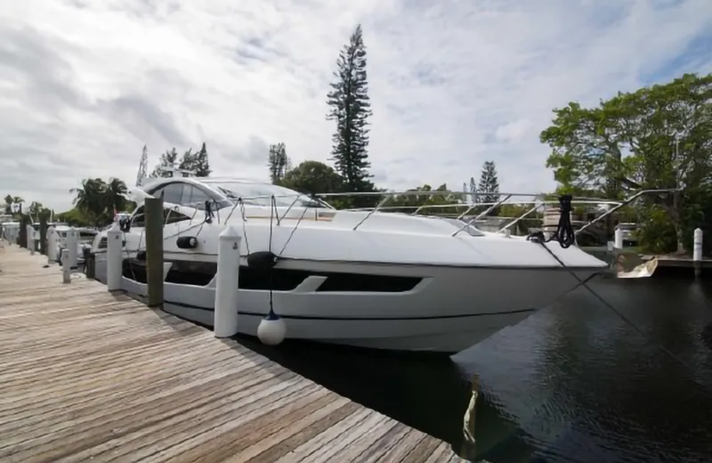 Slide: The Image of Sunseeker Predator 2018 - 80