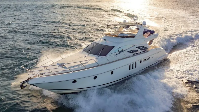 The Image of Azimut Evolution 2007 - 0