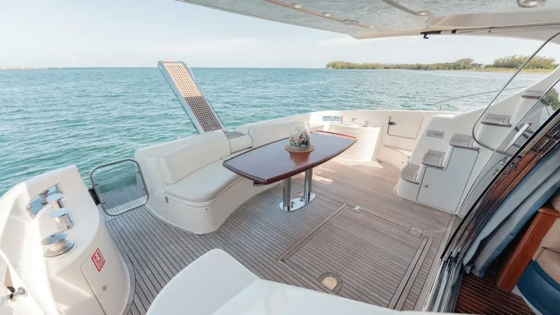 Slide: The Image of Azimut Evolution 2007 - 25